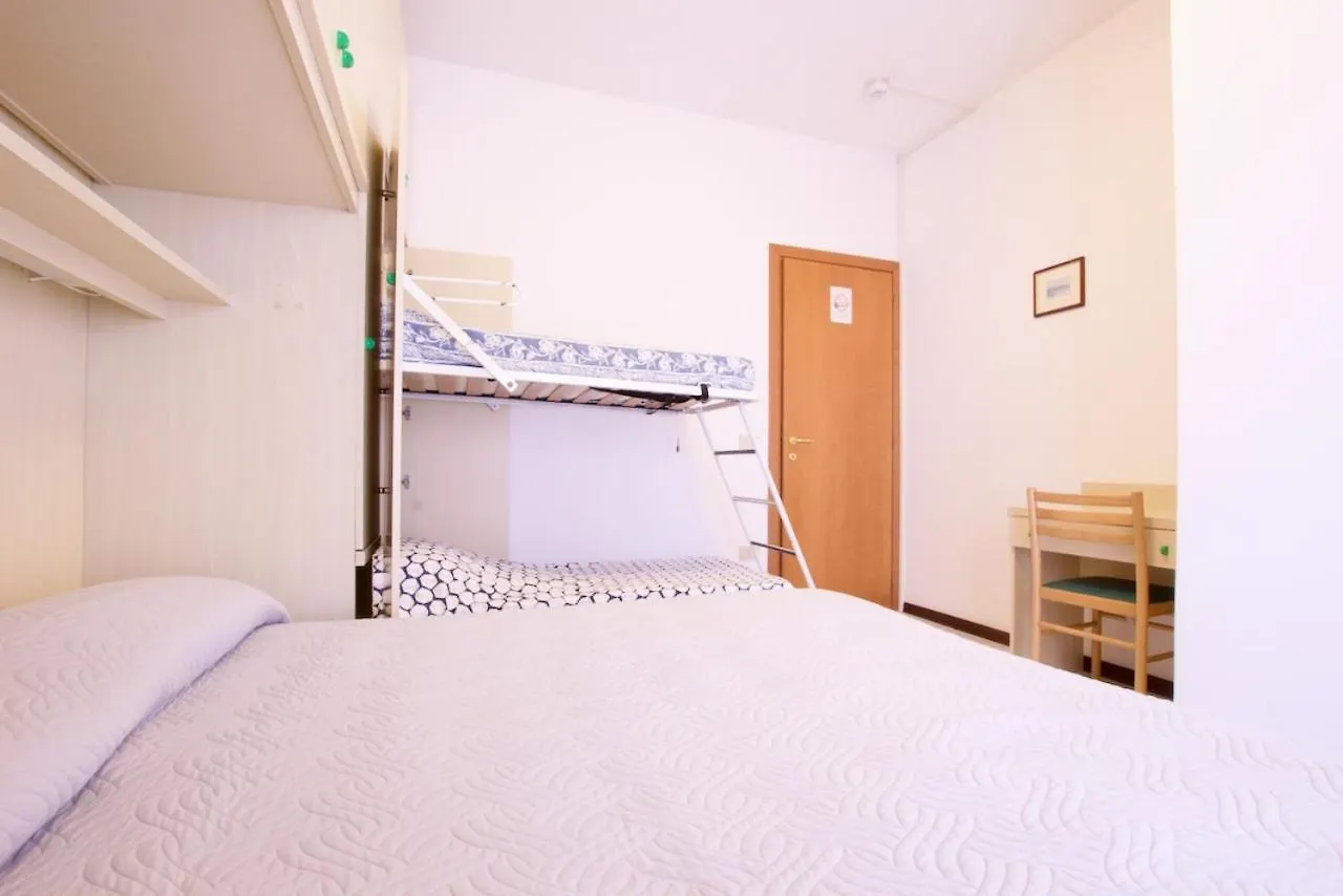Residence Madrid Lido di Jesolo Hotel apartamentowy