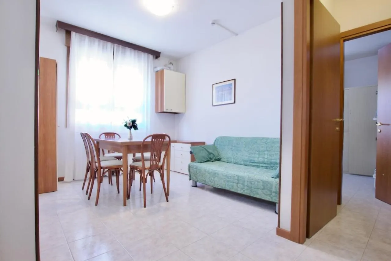 Residence Madrid Lido di Jesolo Apart Otel
