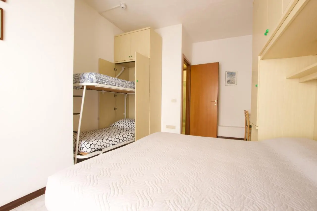 Residence Madrid Lido di Jesolo Apart Otel