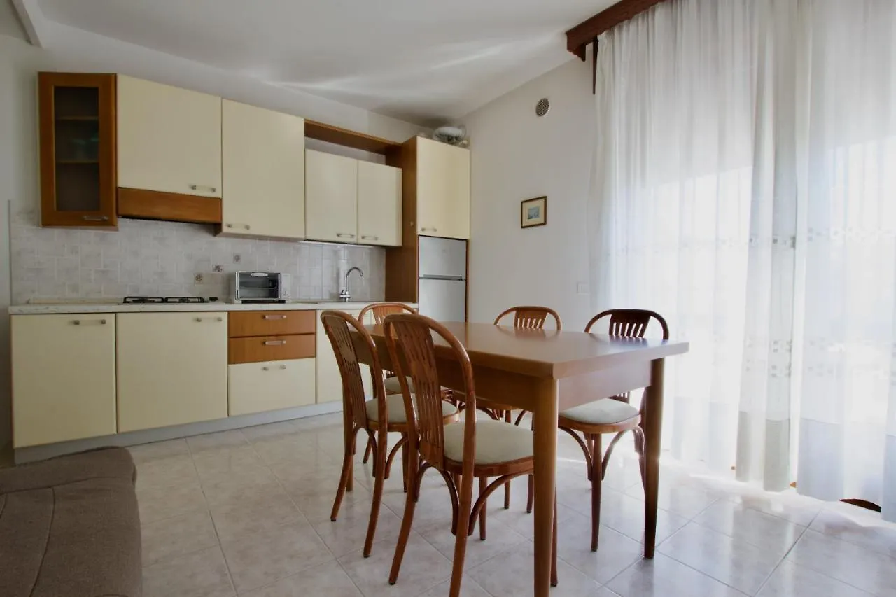 Residence Madrid Lido di Jesolo 3*,  İtalya