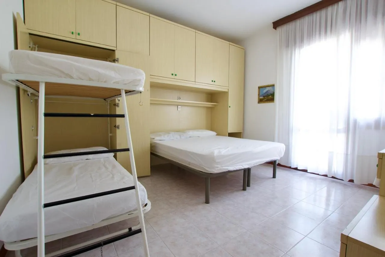 Residence Madrid Lido di Jesolo Apart Otel