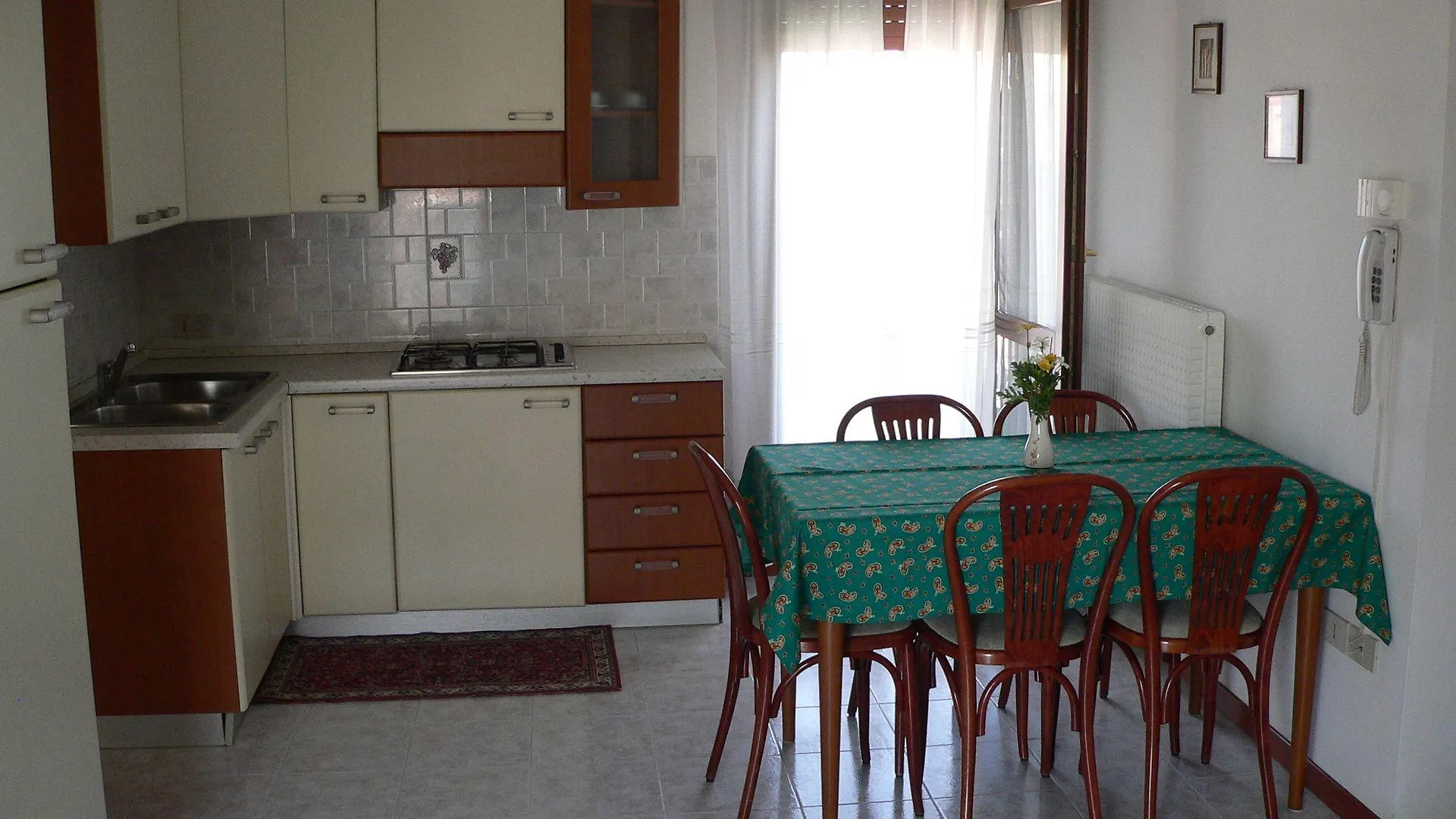 *** Apart Otel Residence Madrid Lido di Jesolo İtalya