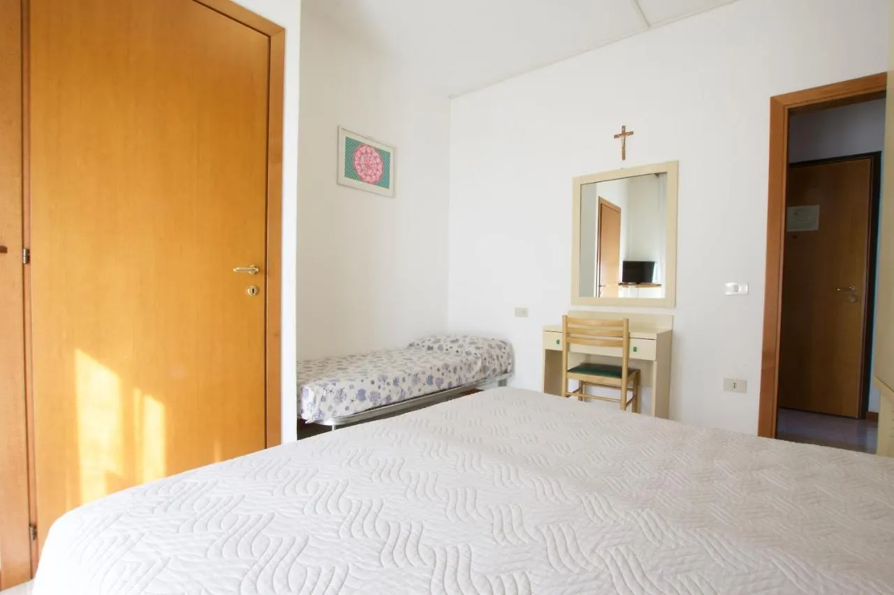 Residence Madrid Lido di Jesolo 3*,  Italy